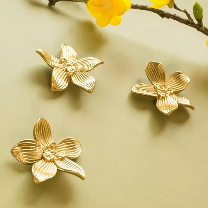 Petal Knobs Brushed Gold Cabinet Knob, Dresser Drawers Cute Handle Hardware Door Pulls, 4 Pack Flower Knobs – for Furniture, Vanity