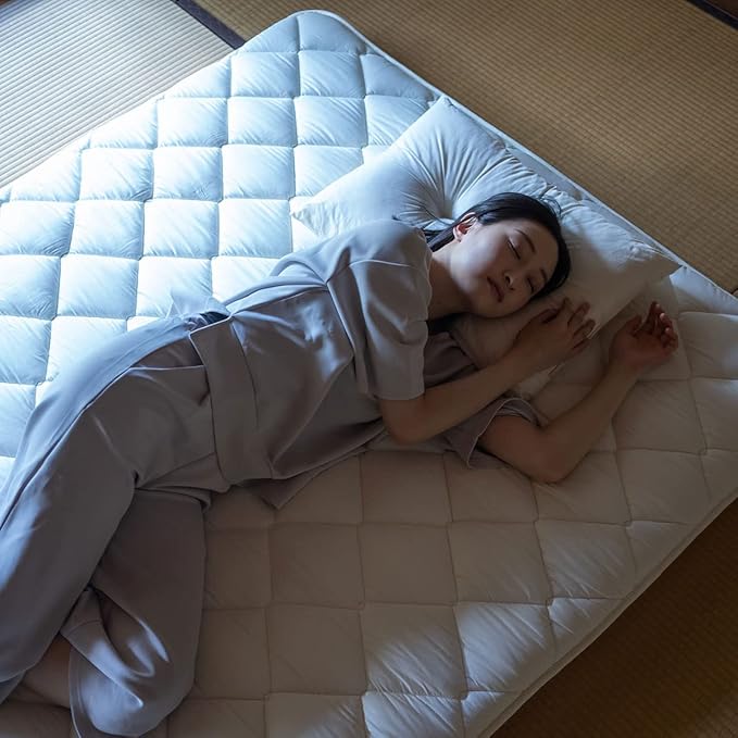 EMOOR Japanese Futon Mattress CLASSE Queen Made in Japan White, Foldable Floor Sleeping Bed Tatami Mat