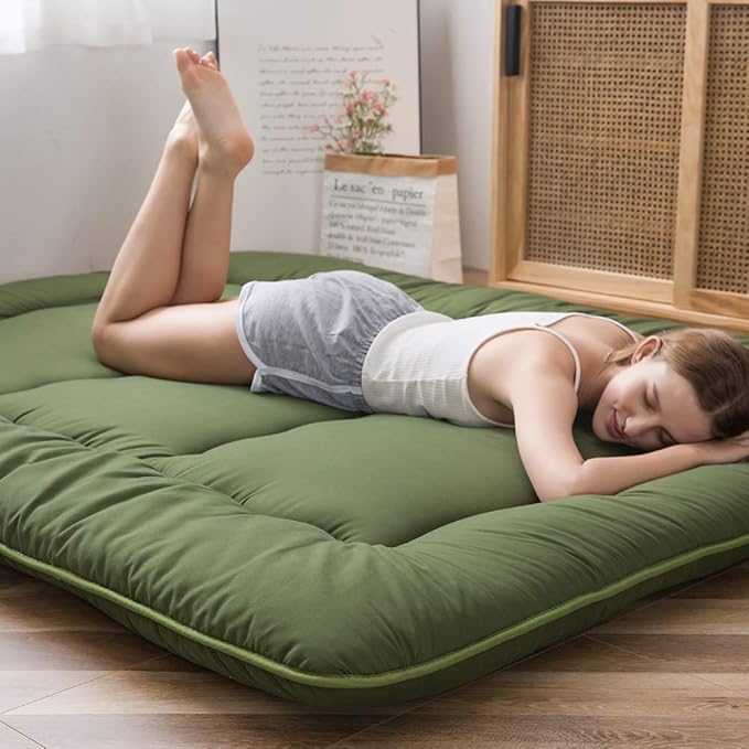 MAXYOYO Japanese Futon Mattress Twin Size Floor Mattress, Thicken Tatami Mat Sleeping Pad Roll Up Mattress Floor Bed Folding Couch Bed Mattress Pad for Guest Room, Green, Twin