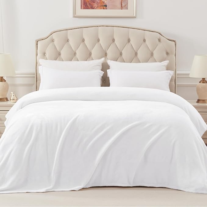 Exclusivo Mezcla Fleece Blanket Twin Size for Bed, Super Soft and Warm, All Season Use, Cozy, Plush, Lightweight, 90x66 Inches, Pure White