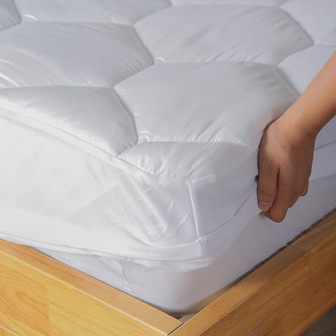 Twin Mattress Pad, 8-21" Deep Pocket Protector Ultra Soft Quilted Fitted Topper Cover Breathable Fit for Dorm Home Hotel -White