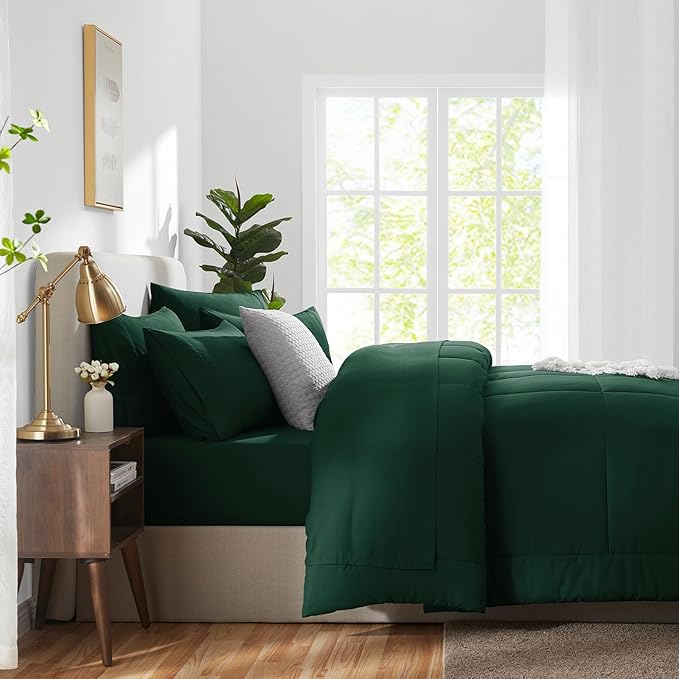 CozyLux King Size Comforter Set Emerald Green, 7 Pieces Bed in a Bag, Green Comforter King Size, All Season Bedding Sets with Stitch Quilted Comforter, Flat Sheet, Fitted Sheet, Pillowcases