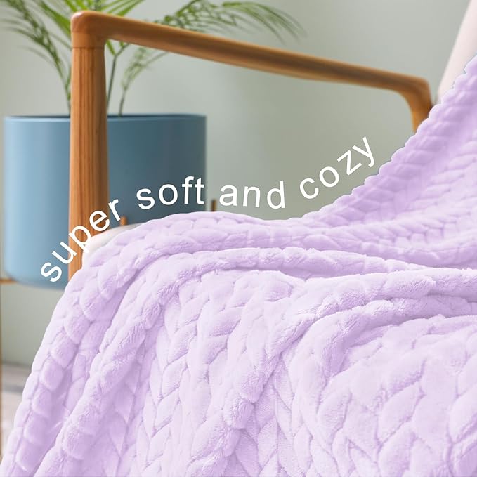 Exclusivo Mezcla Fleece King Size Blanket for Bed, 90x104 Inches Soft Cozy Jacquard Flannel Blankets, Lightweight Fuzzy Plush Warm for Winter, Lilac Purple