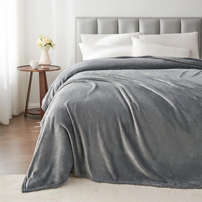 BEDELITE Fleece Blankets Queen Size Grey Throw Blankets for Bed, Luxury Plush Cozy Fuzzy Blanket 90x90 inches, Super Soft Warm Lightweight Throw Blanket All Seasons Suitable