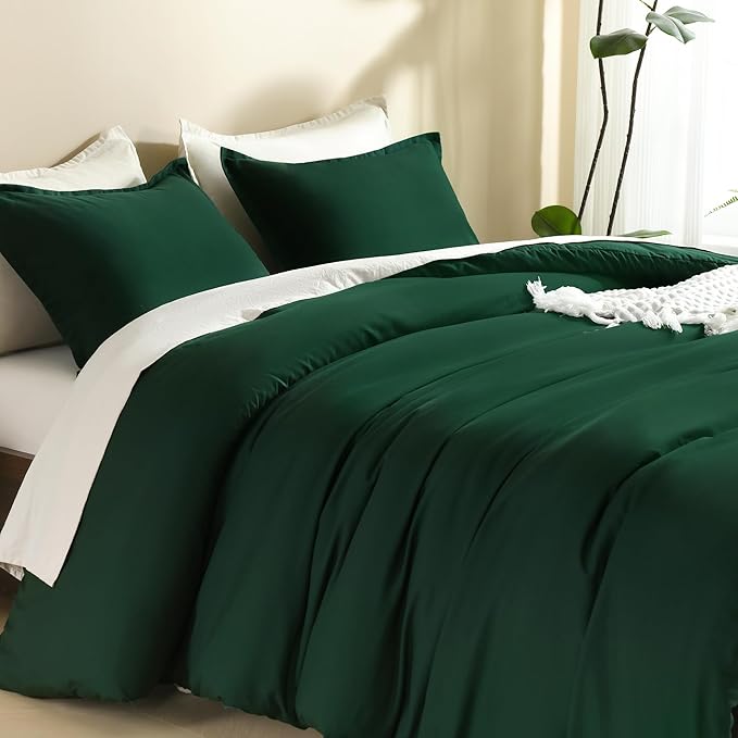 Litanika Dark Emerald Green King Comforter Set, 3 Pieces Solid Forest Bedding Set, All Season Fluffy Bed Set (104x90In Comforter & 2 Pillowcases)