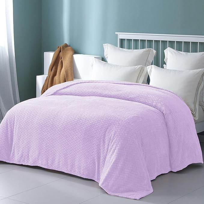 Exclusivo Mezcla Fleece Twin Size Blanket for Bed, 90x66 Inches Soft Cozy Jacquard Flannel Blankets, Lightweight Fuzzy Plush Warm for Winter, Lilac Purple
