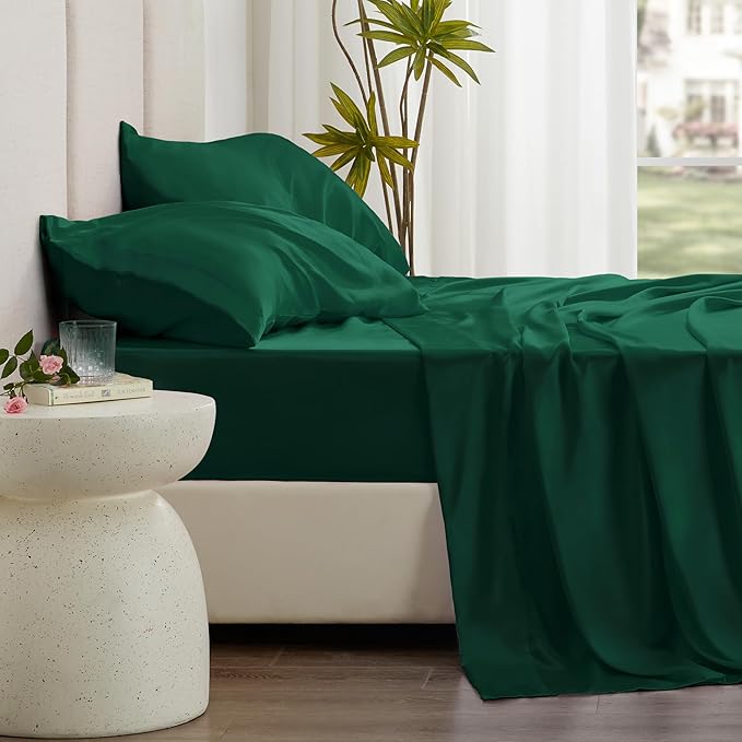 Love's cabin Satin Queen Sheets Set - 4 Piece Dark Green Silky Bed Sheets with Deep Pocket, Luxury Silk Feel Satin Queen Size Sheet Set (1 Flat Sheet,1 Fitted Sheet,2 Pillow Cases)