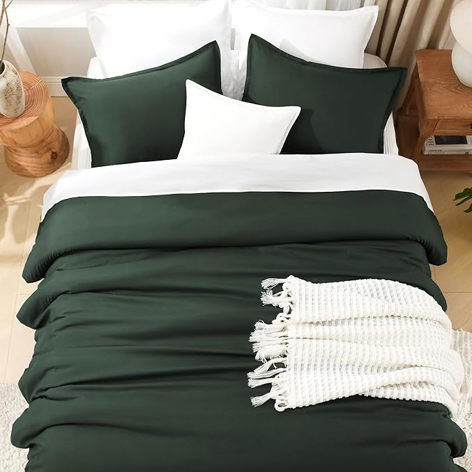 Litanika Forest Green Comforter King Size, 3 Pieces Lightweight Solid Bedding Comforter Set, All Season Fluffy Bed Set (104x90In Comforter & 2 Pillowcases)