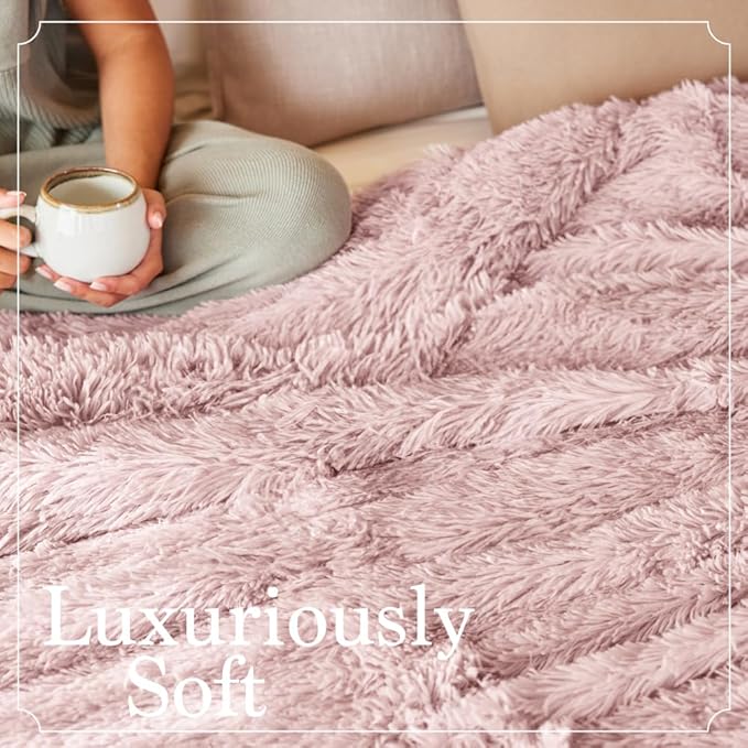 The Connecticut Home Co Bedding Blanket, Twin 80x60, Soft Fluffy Room Decor, Cozy Warm Throws for Bed, Gifts for Women, Bedroom Cute Aesthetic Blankets Shag and Sherpa Dusty Rose