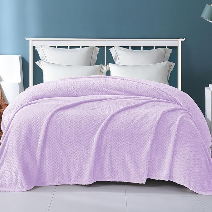 Exclusivo Mezcla Fleece Twin Size Blanket for Bed, 90x66 Inches Soft Cozy Jacquard Flannel Blankets, Lightweight Fuzzy Plush Warm for Winter, Lilac Purple
