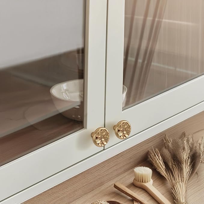 Flower Cabinet Pulls Handle Knob Drawer for Kitchen Dresser Wardrobe Bathroom and Cupboard One Hole Hardware Knobs for Girl Easy Installation Pack of 4 Champagne Bronze