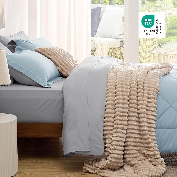 Bedsure Queen Comforter Set - 7 Pieces Reversible Sky Blue Bedding, Queen Size Bed Set for All Seasons, Bed in a Bag with Down Alternative Comforter, Sheets, Pillowcases & Shams