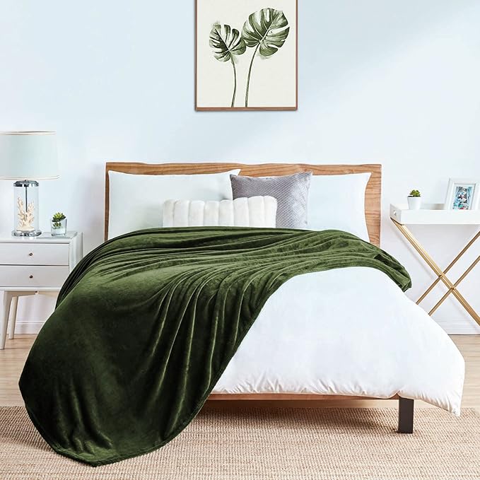 Walensee Fleece Blanket Plush Throw Fuzzy Lightweight (Throw Size 50x60 Olive Green) Super Soft Microfiber Flannel Blankets for Couch, Bed, Sofa Ultra Luxurious Warm and Cozy for All Seasons