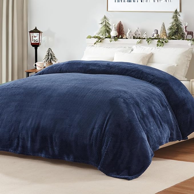 Exclusivo Mezcla Fleece Bed Blanket King Size, Super Soft and Warm Blankets for Couch, Sofa and Bed Waffle Textured, Cozy, Fuzzy and Lightweight (Navy Blue, 90x104 Inches)