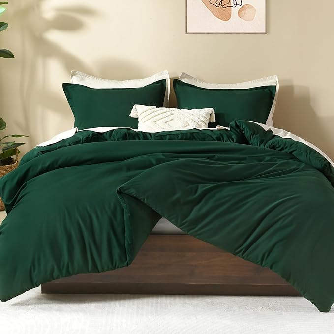 Litanika Oversized King Comforters Emerald Green Super King Plus Size, 3 Pieces Lightweight Solid Bedding Comforter Set, All Season Fluffy Bed Set (128x120In Comforter & 2 Pillowcases)