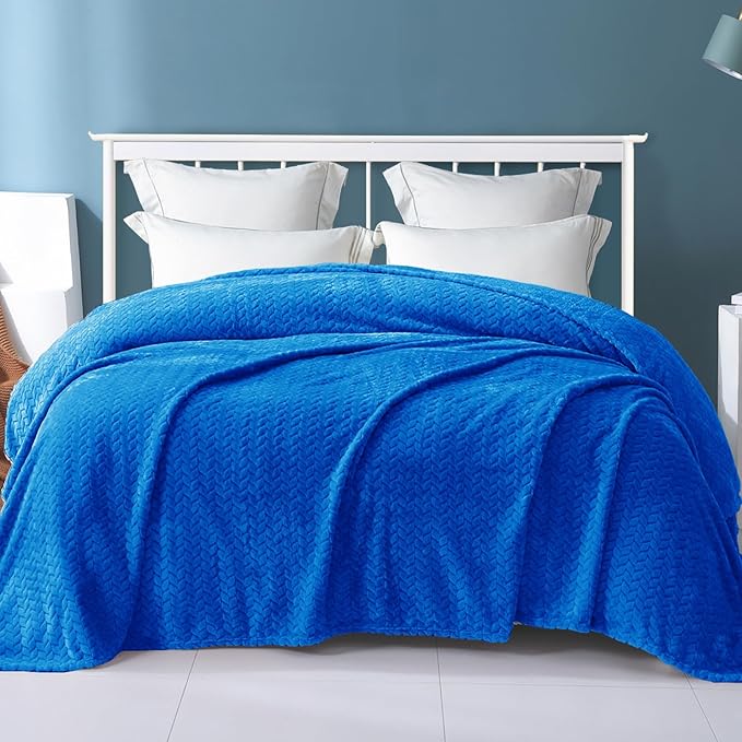 Exclusivo Mezcla Fleece King Size Blanket for Bed, 90x104 Inches Soft Cozy Jacquard Flannel Blankets, Lightweight Fuzzy Plush Warm for Winter, Cobalt Blue