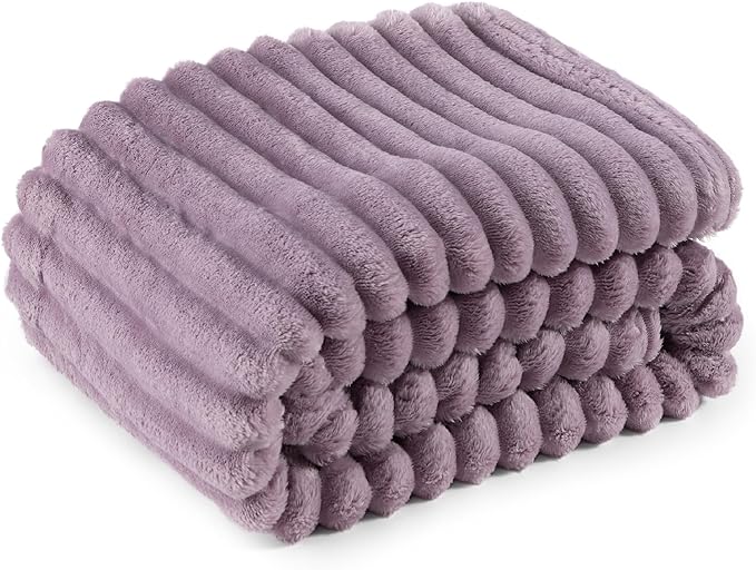 Bedsure GentleSoft Light Purple Throw Blanket for Couch - Cozy Soft Blankets for Women, Cute Small Throws for Girls, Purple, 50x60 Inches