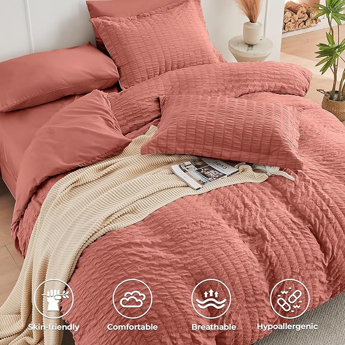 HYMOKEGE Coral King Size Comforter Set Seersucker 7 Pieces, All Season Luxury Bed in a Bag for Bedroom, Bedding Set with Comforter, Sheets, Pillowcases & Shams