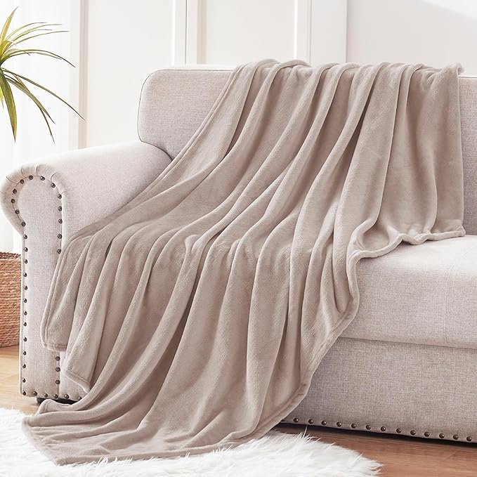 Exclusivo Mezcla Extra Large Fleece Throw Blanket for Couch, Sofa, 300GSM Super Soft and Warm Blankets, Camel Throw All Season Use, Cozy, Plush, Lightweight, 50x70 Inches