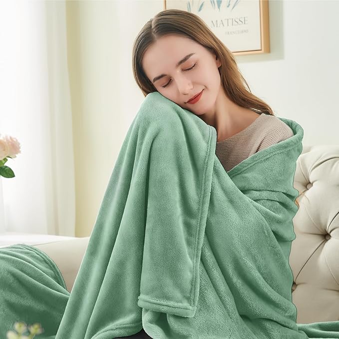 BEDELITE Fleece Blanket Dusty Green Throw Blankets for Couch & Bed, Luxury Plush Cozy Fuzzy Blanket 50" x 60", Super Soft Warm Lightweight Throw Blanket for Travel Camping