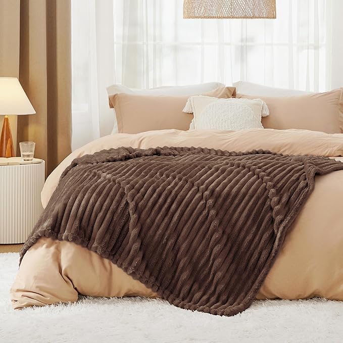 Bedsure GentleSoft Fondue Fudge Fleece Blanket for Couch - Cozy Soft Blankets for Women, Cute Small Throws for Girls, 50x70 Inches
