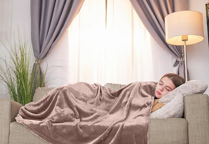 Utopia Bedding Fleece Blanket Throw Size Rose Pink 300GSM Luxury Anti-Static Fuzzy Soft Microfiber Blanket for Couch, Sofa and Bed (60x50 Inch)