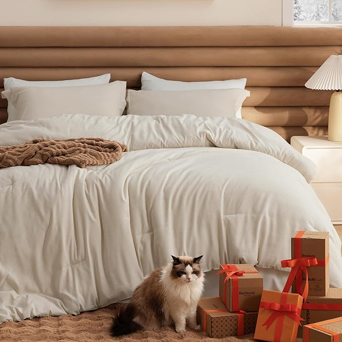 Bedsure Oversized Queen Comforter Set - Beige Soft Bedding for All Seasons, Cationic Dyed Bed Set, 3 Pieces, 1 Oversized Queen Size Comforter (98"x98") and 2 Pillow Shams (20"x26"+2")