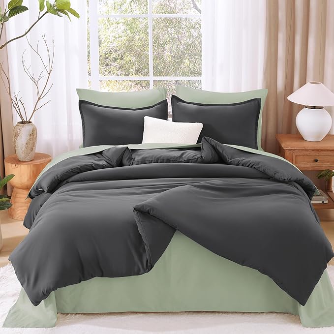 Litanika Dark Grey Oversized King Comforters Super King Plus Size, 3 Pieces Lightweight Solid Bedding Comforter Set, All Season Fluffy Bed Set (128x120In Comforter & 2 Pillowcases)