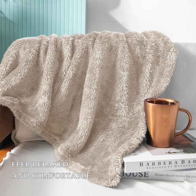 Exclusivo Mezcla Plush Fuzzy Fleece Bed Blanket King Size, Super Soft, Fluffy and Warm Blankets, Suitable for All Seasons (Camel, 90x104 Inches)