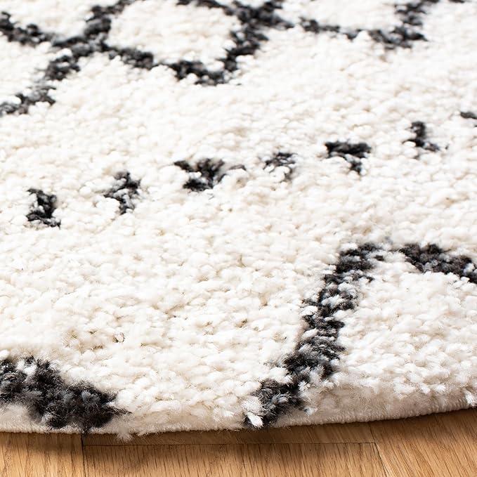 SAFAVIEH Arizona Shag Collection Area Rug - 5'1" Round, Ivory & Black, Moroccan Design, Non-Shedding, 1.6-inch Thick, Ideal for High Traffic Areas in Living Room, Bedroom (ASG741Z-5R)