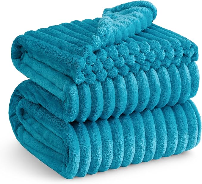 Bedsure GentleSoft Teal Full Blanket for Bed - Cozy Soft Blankets for Women, Cute Large Throws for Girls, 84x90 Inches