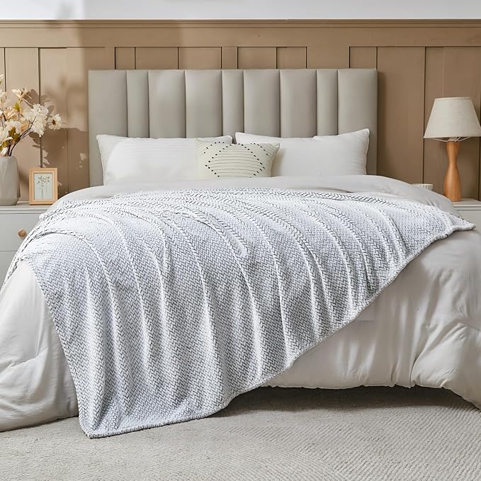 NEWCOSPLAY Super Soft King Blanket Frosty Dark Grey Premium Silky Flannel Fleece Leaves Pattern Lightweight Bed Blanket All Season Use (Frosty Dark Grey, King(90"x110"))