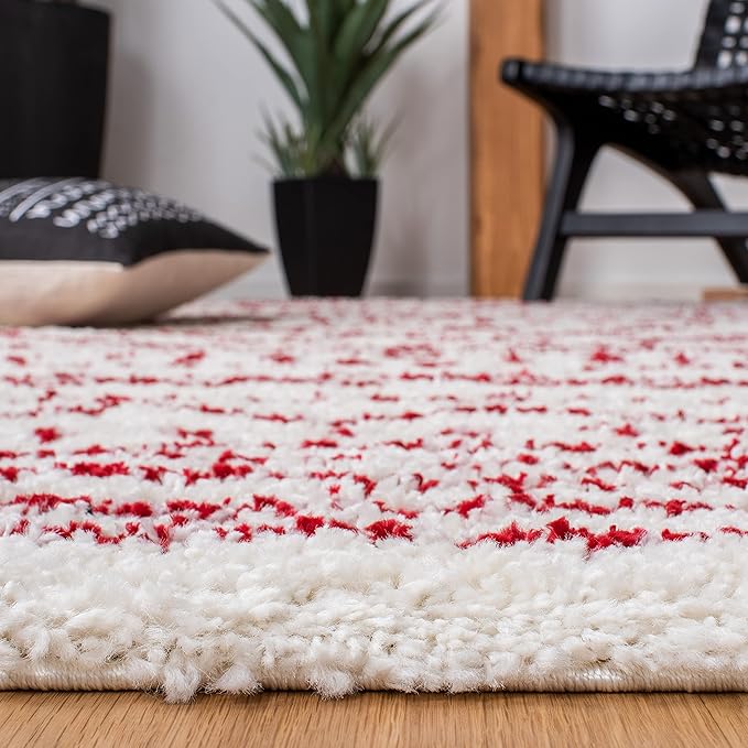 SAFAVIEH Arizona Shag Collection Accent Rug - 4' x 6', Ivory & Red, Moroccan Design, Non-Shedding & Easy Care, 1.6-inch Thick Ideal for High Traffic Areas in Entryway, Living Room, Bedroom (ASG741P)