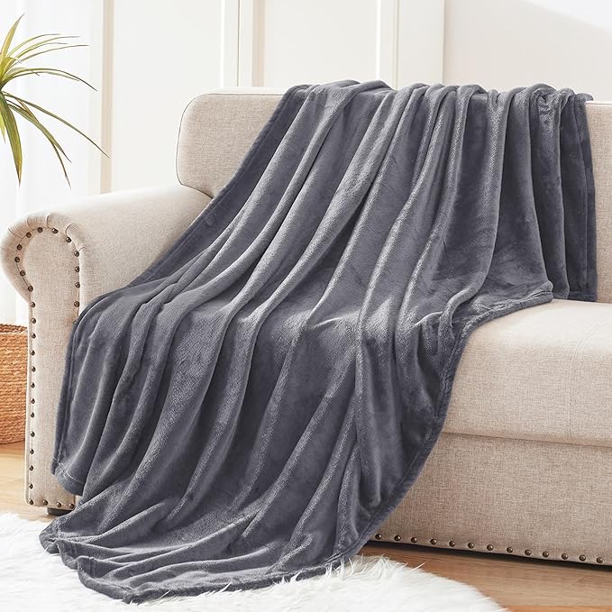 Exclusivo Mezcla Extra Large Fleece Throw Blanket for Couch, Sofa, 300GSM Super Soft and Warm Blankets, Grey Throw All Season Use, Cozy, Plush, Lightweight, 50x70 Inches