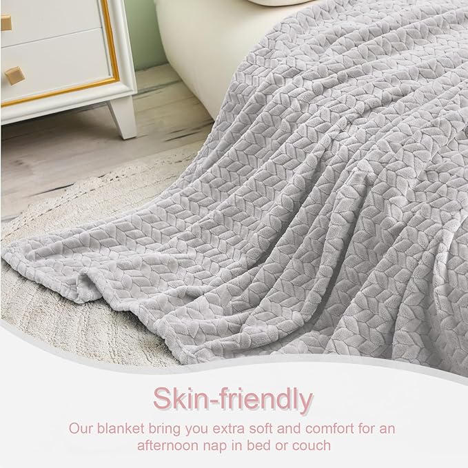 Exclusivo Mezcla Fleece King Size Blanket for Bed, 90x104 Inches Soft Cozy Jacquard Flannel Blankets, Lightweight Fuzzy Plush Warm for Winter, Light Grey