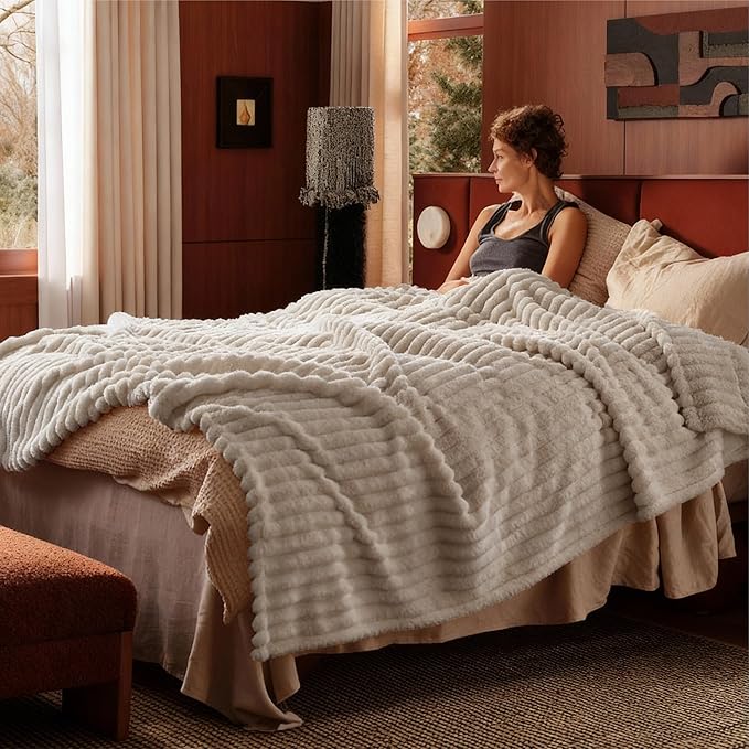 Bedsure GentleSoft Blankets Queen Size for Bed - Cozy Soft Blankets for Women, Cute Large Fleece Throws for Girls, Linen, 90x90 Inches