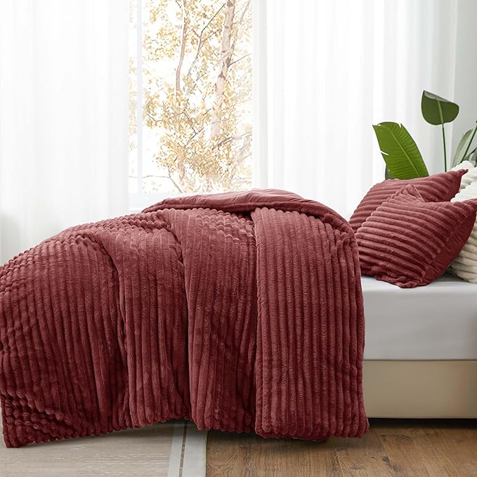 BEDELITE Fleece Twin Comforter Set -Super Soft & Warm Fluffy Burgundy Bedding, Luxury Fuzzy Heavy Bed Set for Winter with 1 Pillow case