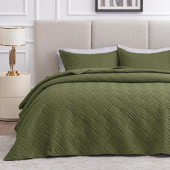 Love's cabin Twin Quilt Bedding Set Olive Green Bedspreads - Soft Bed Summer Lightweight Bedspread Comforter - Wave Pattern Bedding Coverlet for All Season - 2 Pieces (1 Quilt, 1 Pillow Sham)