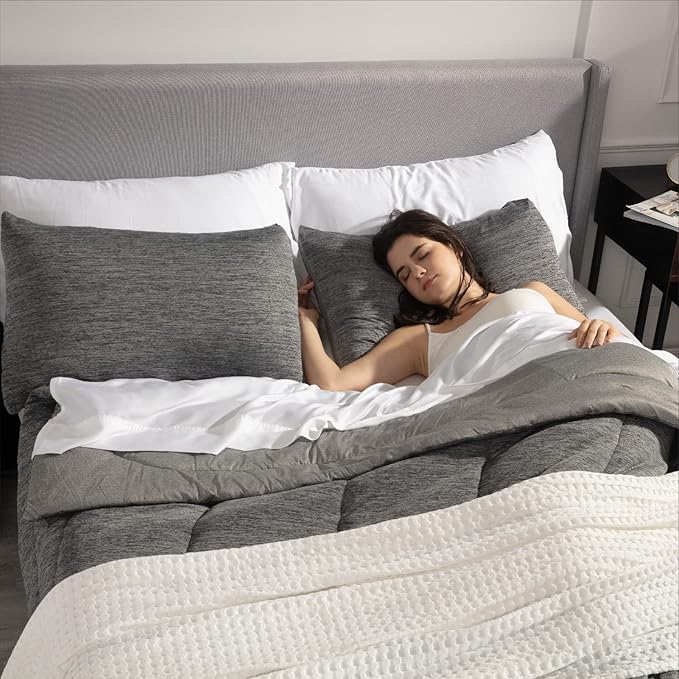 Bedsure Queen Comforter Set - Cooling and Warm Bed Set, Dark Grey Reversible Bedding for All Season, 3 Pieces, 1 Queen Size Comforter (88"x88") and 2 Pillow Cases(20"x26")