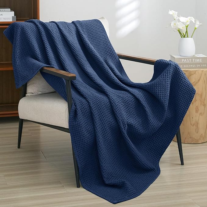 PHF 100% Cotton Waffle Weave Throw Blanket，Pre-Washed Snag Proof Lightweight Breathable Moisture-Wicking Layering in Cold Weather for Couch Bed,Machine Washable,Home Decor Gift-Navy Blue/Bright Blue
