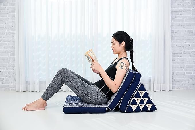 Leewadee - Comfortable Japanese Floor Mattress - Thai Floor Bed with Triangle Cushion - Futon Mattress - Thai Massage Mat, 67 x 21 inches, Blue White, Kapok Filling