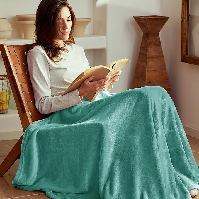 Exclusivo Mezcla Fleece Blanket Queen Size for Bed, Super Soft and Warm, All Season Use, Cozy, Plush, Lightweight, 90x90 Inches, Celadon