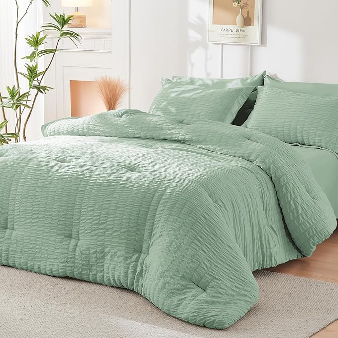 HYMOKEGE Sage Green Queen Comforter Set Seersucker 7 Pieces, All Season Luxury Bed in a Bag for Bedroom, Bedding Set with Comforters, Sheets, Pillowcases & Shams