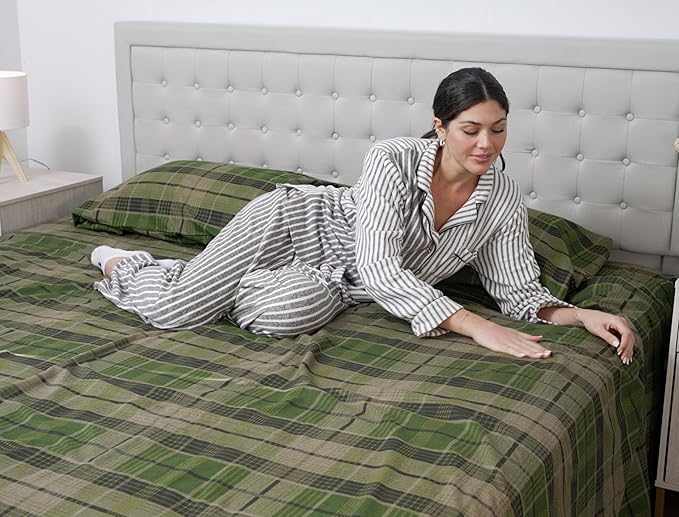 RUVANTI Flannel Sheets California King Size - 100% Cotton Brushed Cal King Bed Sheets Set - Deep Pockets 14 Inches - All Seasons Breathable & Extra Soft - Warm & Cozy, 4 Piece, DNA Plaid
