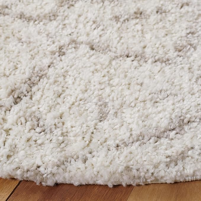 SAFAVIEH Arizona Shag Collection Area Rug - 6' x 8' Oval, Ivory & Beige, Non-Shedding & Easy Cleaning, Plush Thick Pile, Ideal for Living Room, Bedroom, Dining Space (ASG741A)