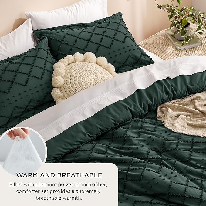 Bedsure King Comforter Set - Forest Green Comforter, Boho Tufted Shabby Chic Bedding for Kids, 3 Pieces Vintage Farmhouse Bed Set for All Seasons, Fluffy Soft Bedding with 2 Pillow Shams
