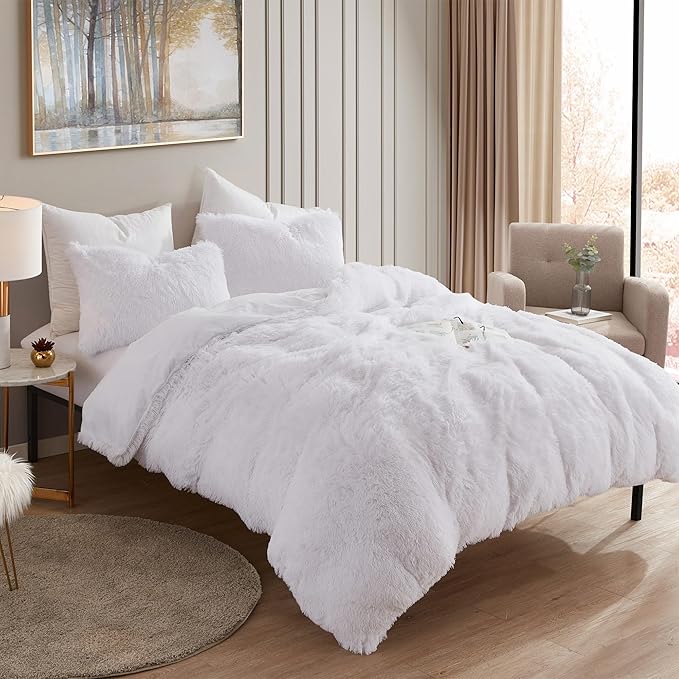 Queen Luxury Faux Fur Comforter Set - Soft & Breathable 7-Piece Bedding Collection - 1 Comforter, 1 Fitted Sheet, 1 Flat, 2 Pillowcases, 2 Pillow Shams - Deep Pocket - Premium Quality, White
