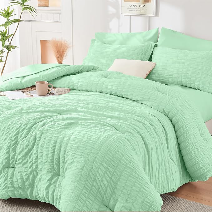 HYMOKEGE Mint Green Queen Comforter Set Seersucker 7 Pieces, All Season Luxury Bed in a Bag Queen for Bedroom, Bedding Set with Comforter, Sheets, Pillowcases & Shams
