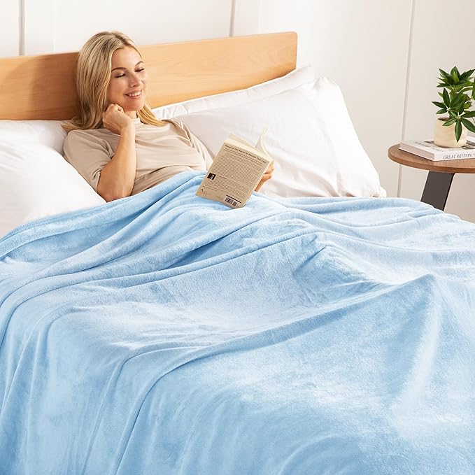 Exclusivo Mezcla Fleece Blanket Queen Size for Bed, Super Soft and Warm, All Season Use, Cozy, Plush, Lightweight, 90x90 Inches, Ice Blue