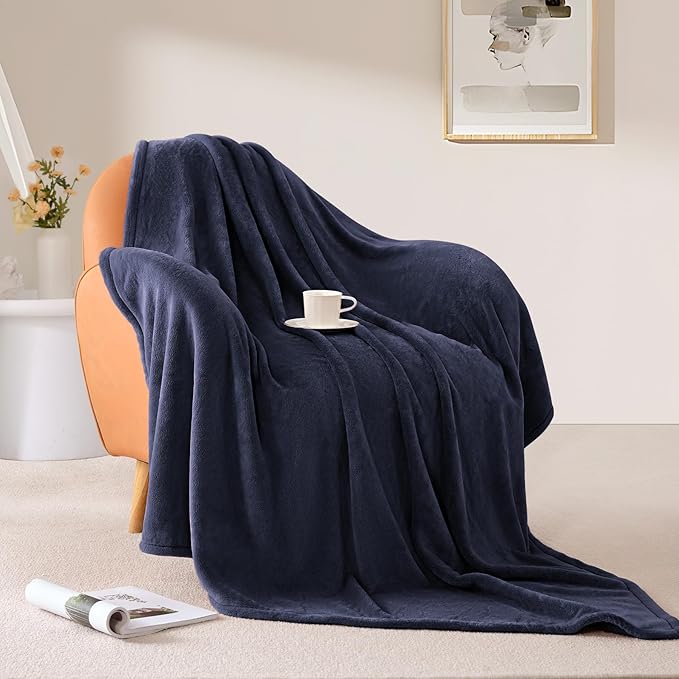 BEAUTEX Fleece Blanket King Size Super Soft Flannel Throw Blanket Lightweight Fuzzy Plush Blanket for Couch Sofa or Bed All Seasons (Navy Blue, 108" x 90")